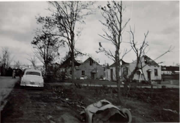 Group of damaged homes. 